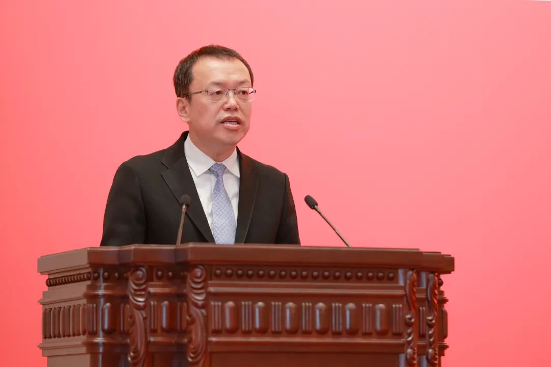中国纺织工业联合会副会长李陵申